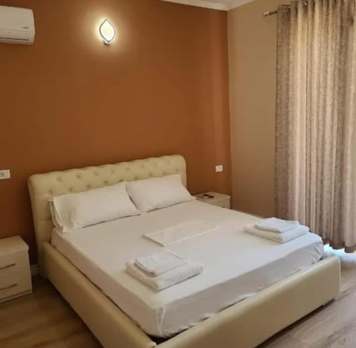 Hotel Fama Škalngur Dış mekan fotoğraf