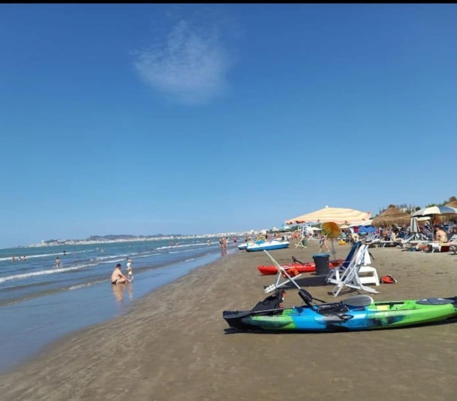 Hotel Fama Škalngur Dış mekan fotoğraf