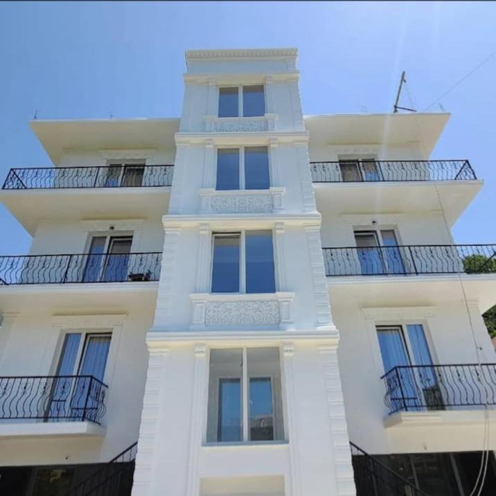 Hotel Fama Škalngur Dış mekan fotoğraf