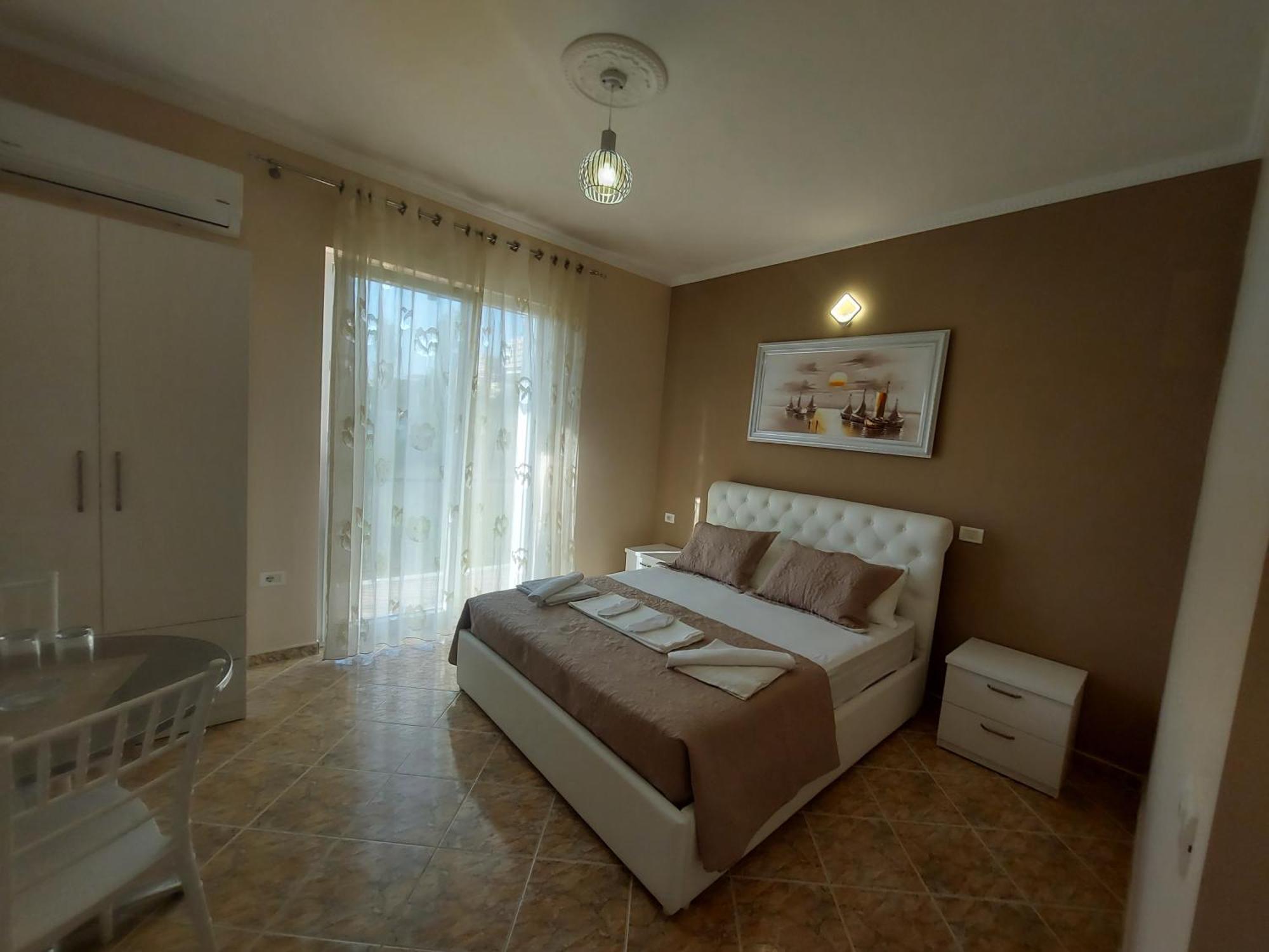 Hotel Fama Škalngur Dış mekan fotoğraf