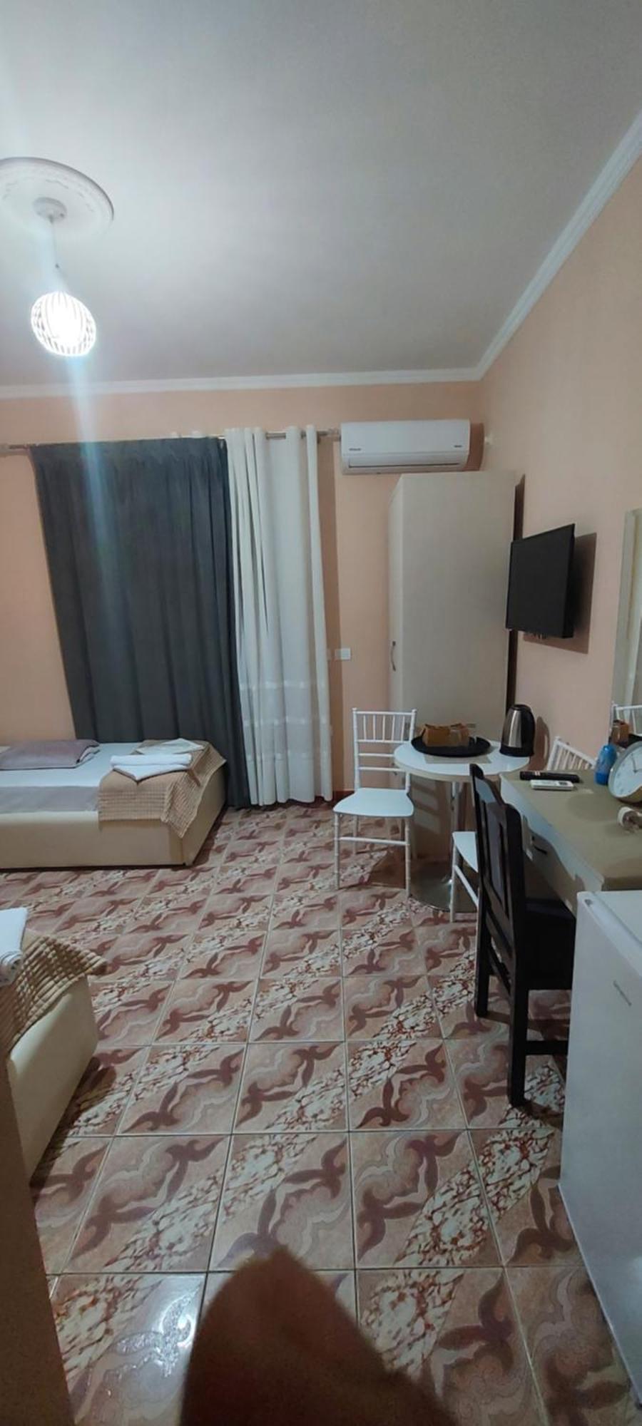 Hotel Fama Škalngur Dış mekan fotoğraf