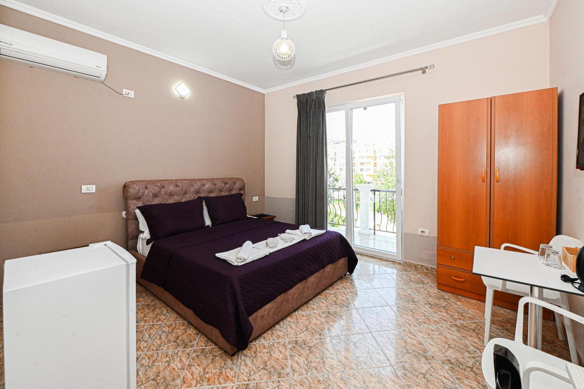 Hotel Fama Škalngur Dış mekan fotoğraf