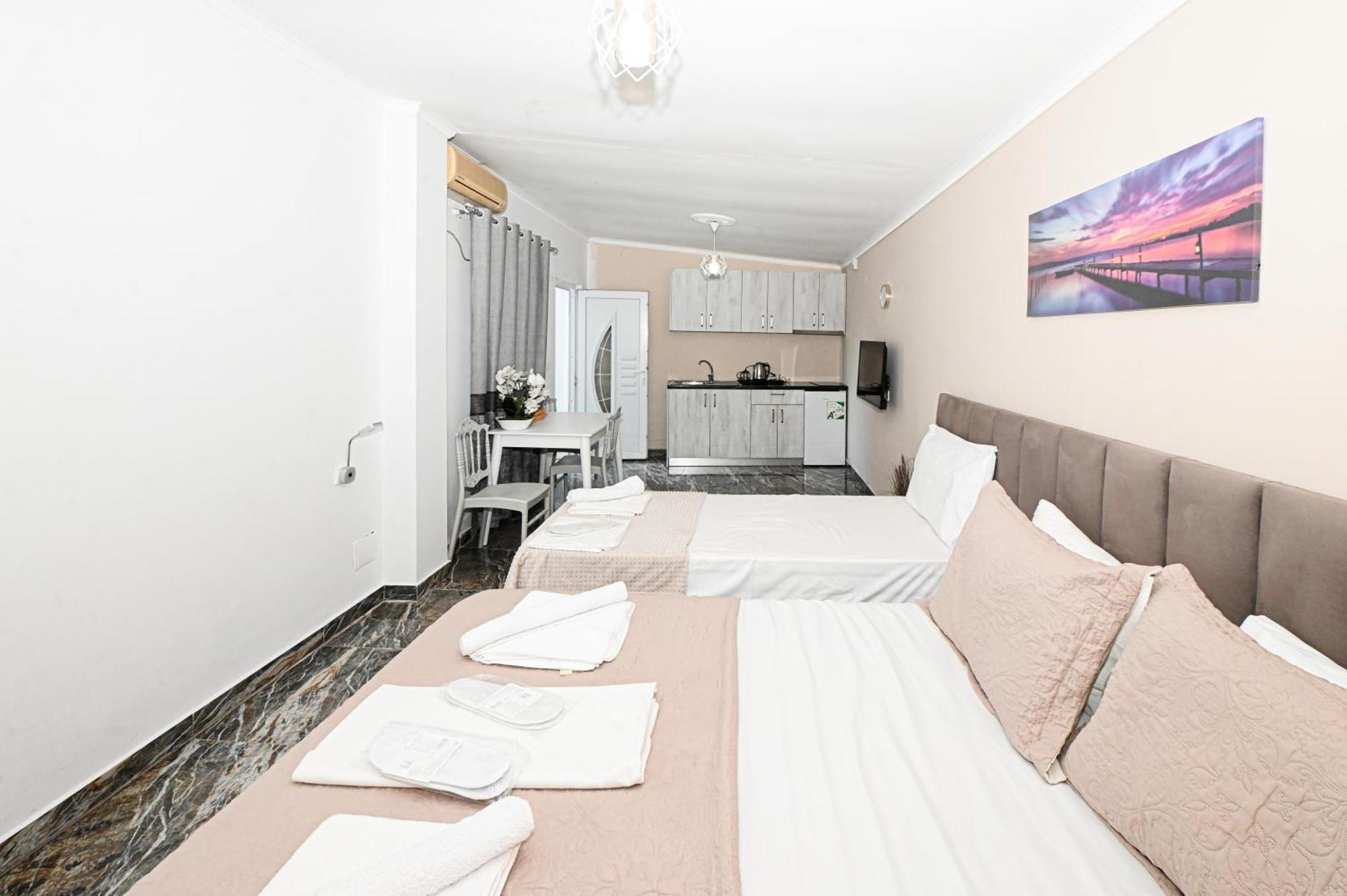 Hotel Fama Škalngur Dış mekan fotoğraf