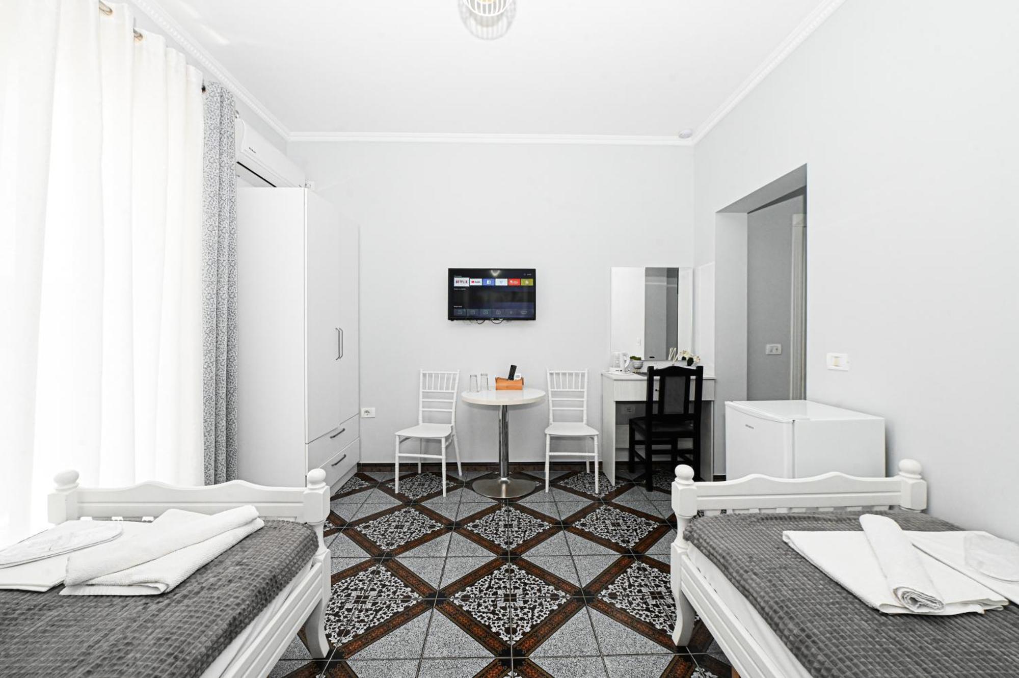 Hotel Fama Škalngur Dış mekan fotoğraf