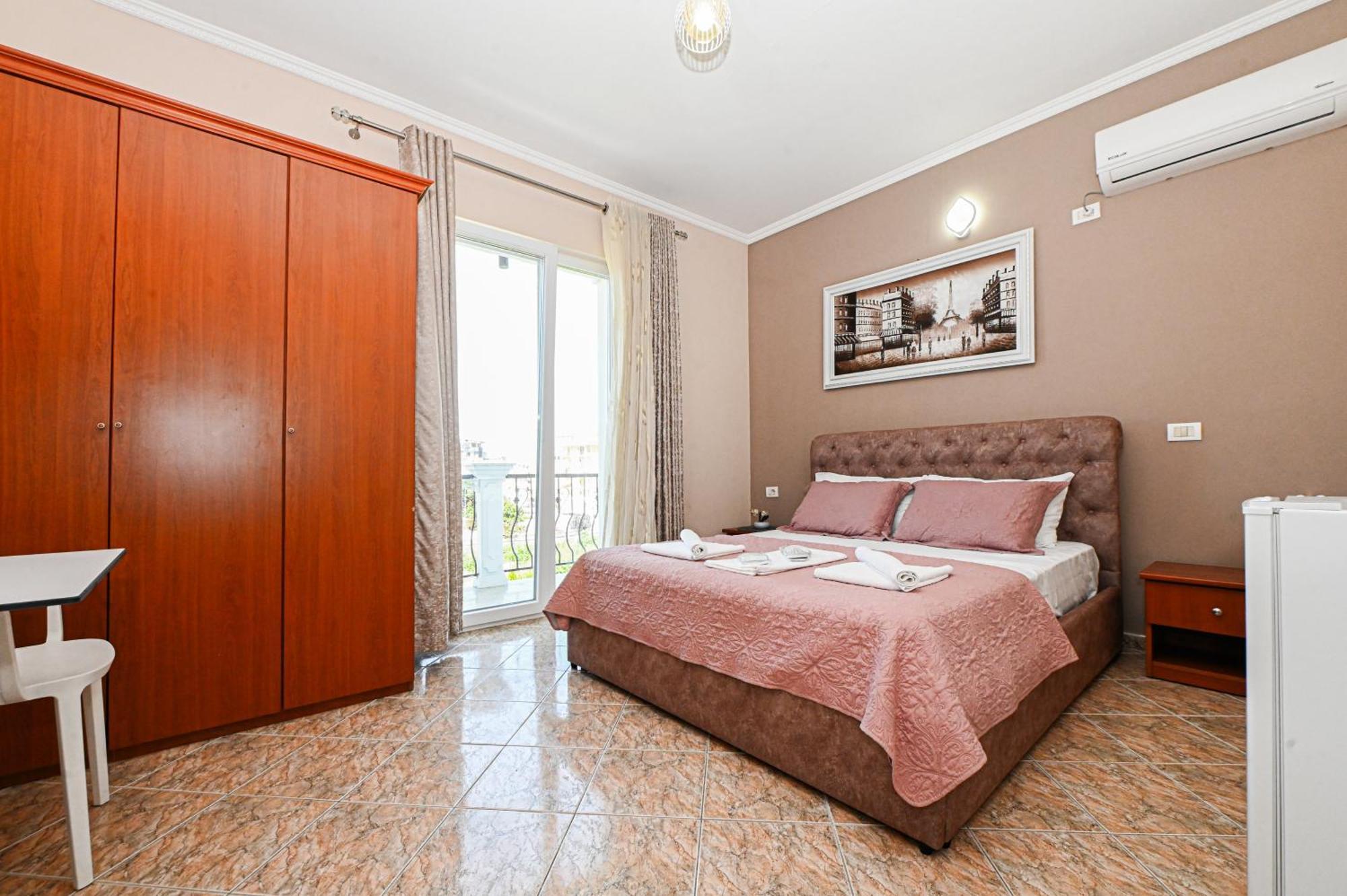 Hotel Fama Škalngur Dış mekan fotoğraf