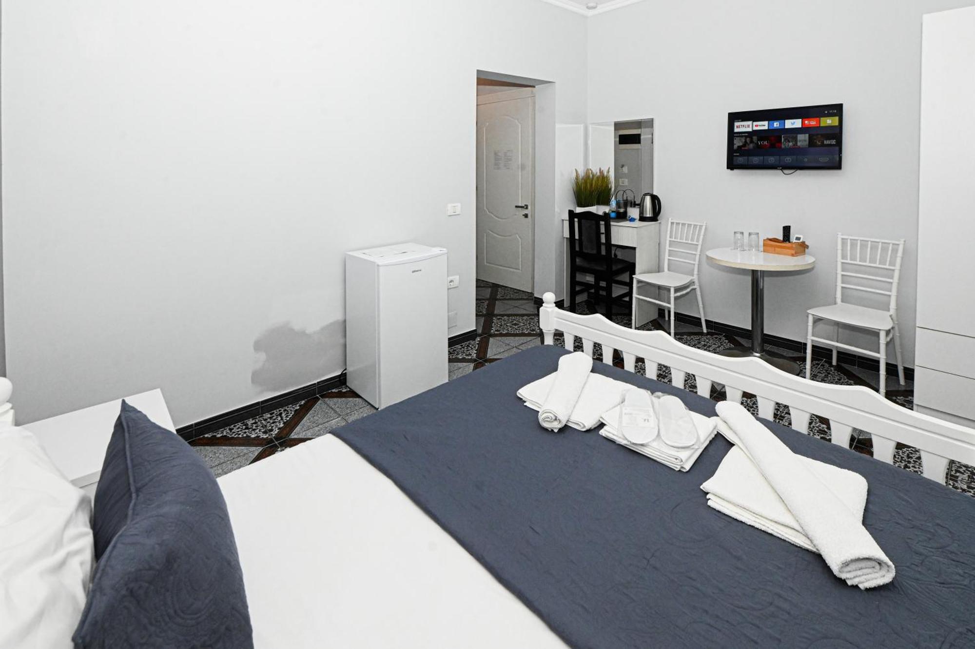 Hotel Fama Škalngur Dış mekan fotoğraf