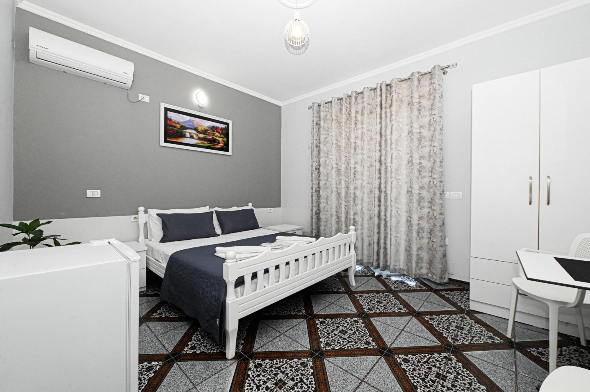 Hotel Fama Škalngur Dış mekan fotoğraf