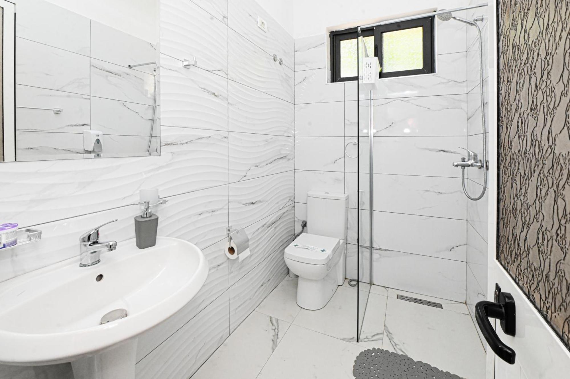 Hotel Fama Škalngur Dış mekan fotoğraf