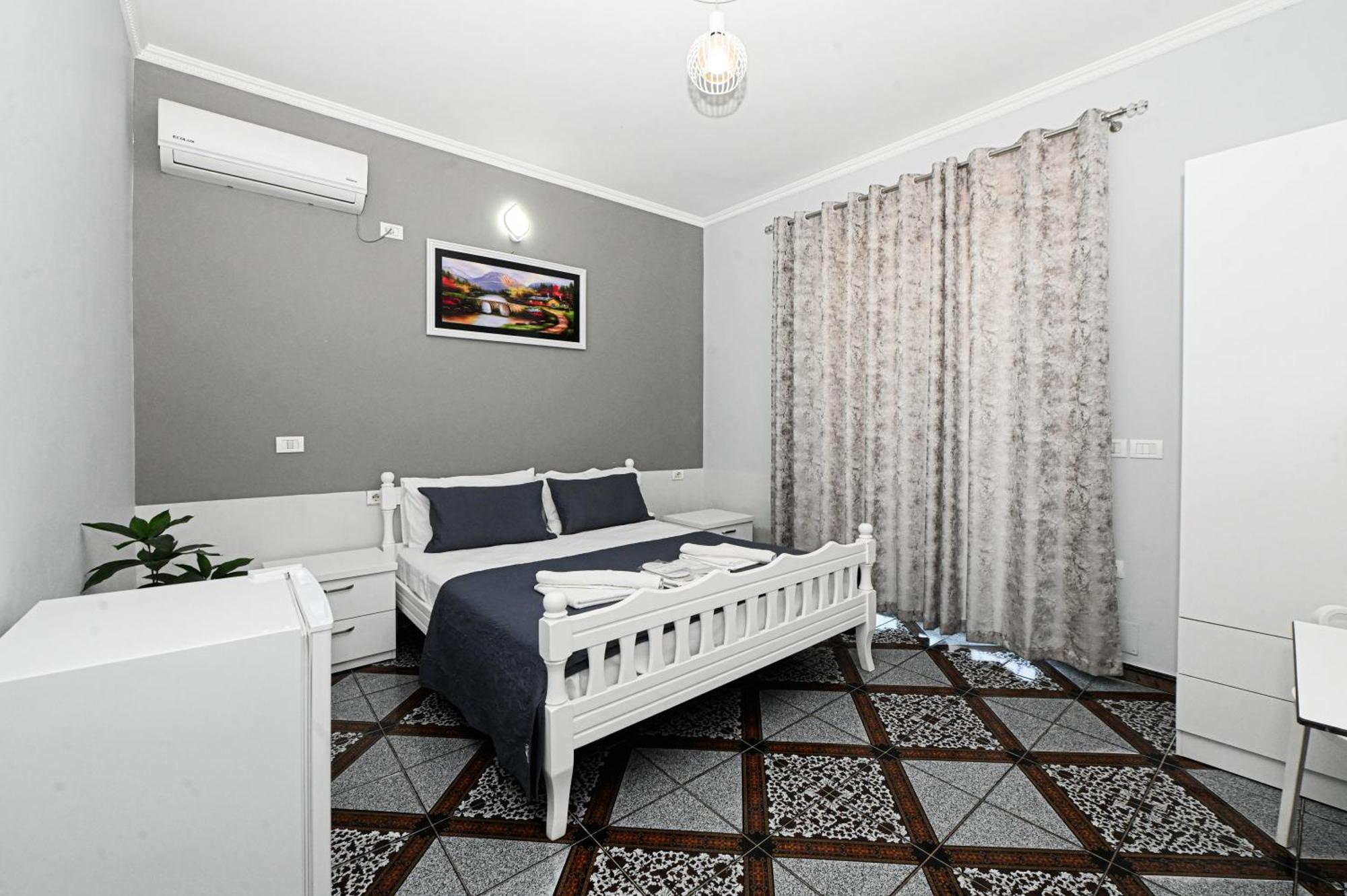 Hotel Fama Škalngur Dış mekan fotoğraf