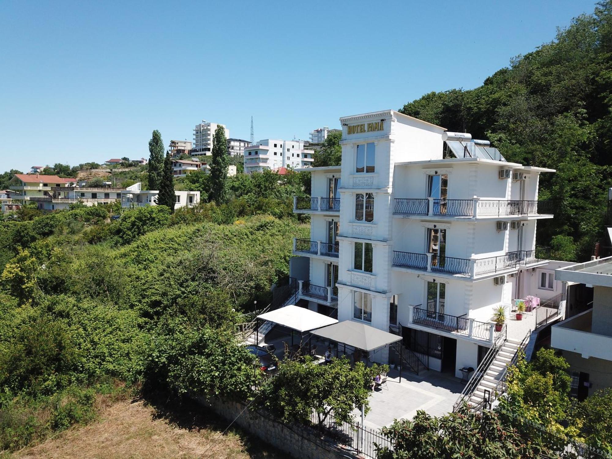 Hotel Fama Škalngur Dış mekan fotoğraf