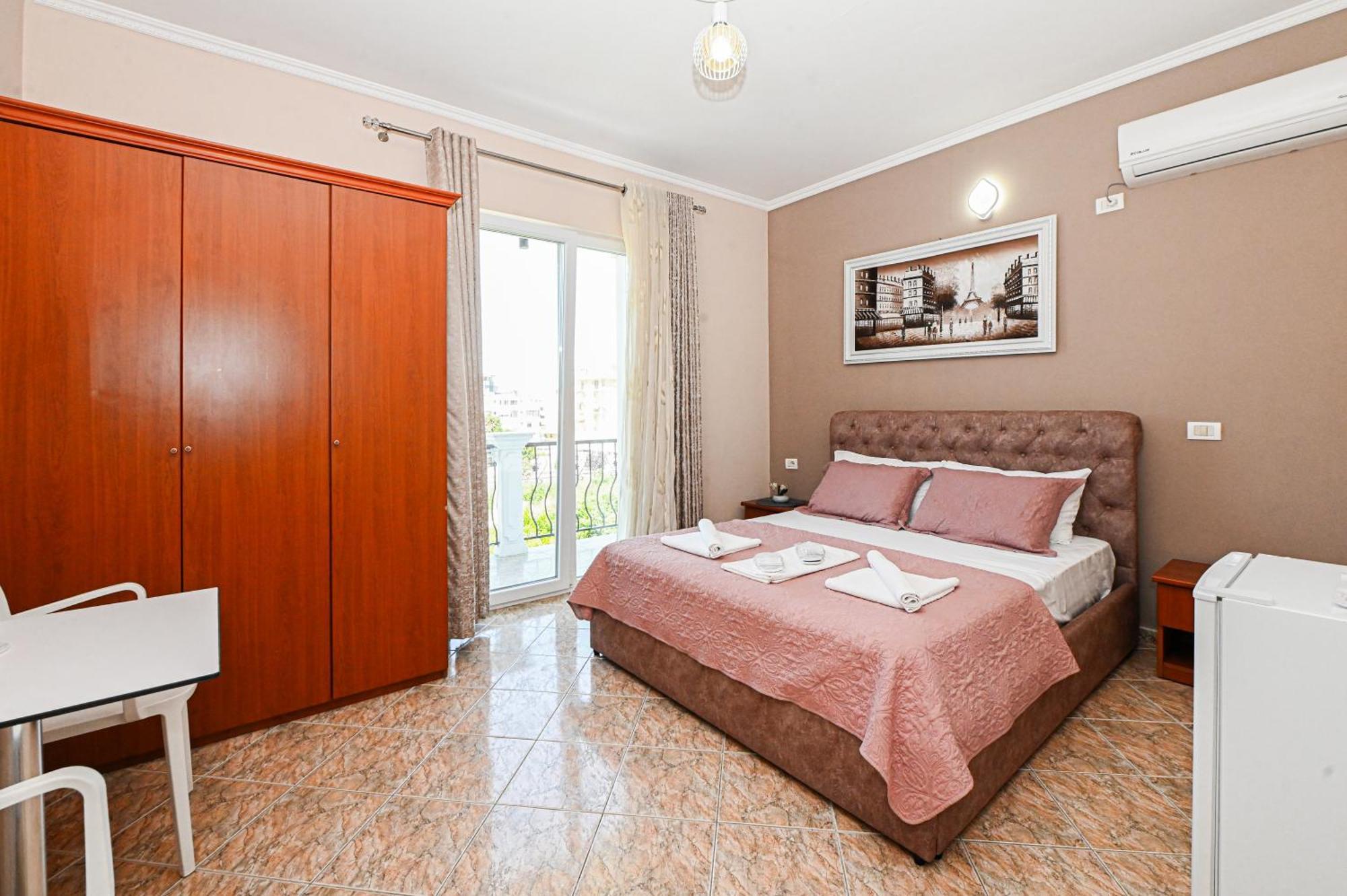 Hotel Fama Škalngur Dış mekan fotoğraf