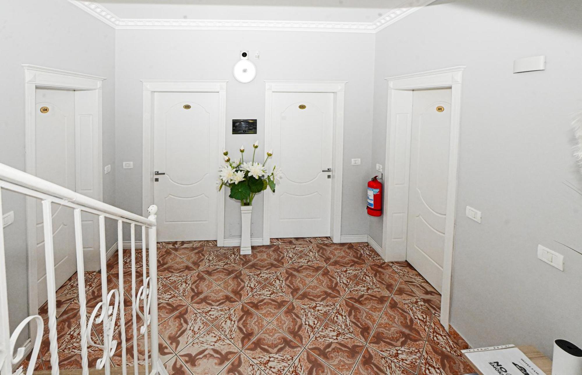 Hotel Fama Škalngur Dış mekan fotoğraf