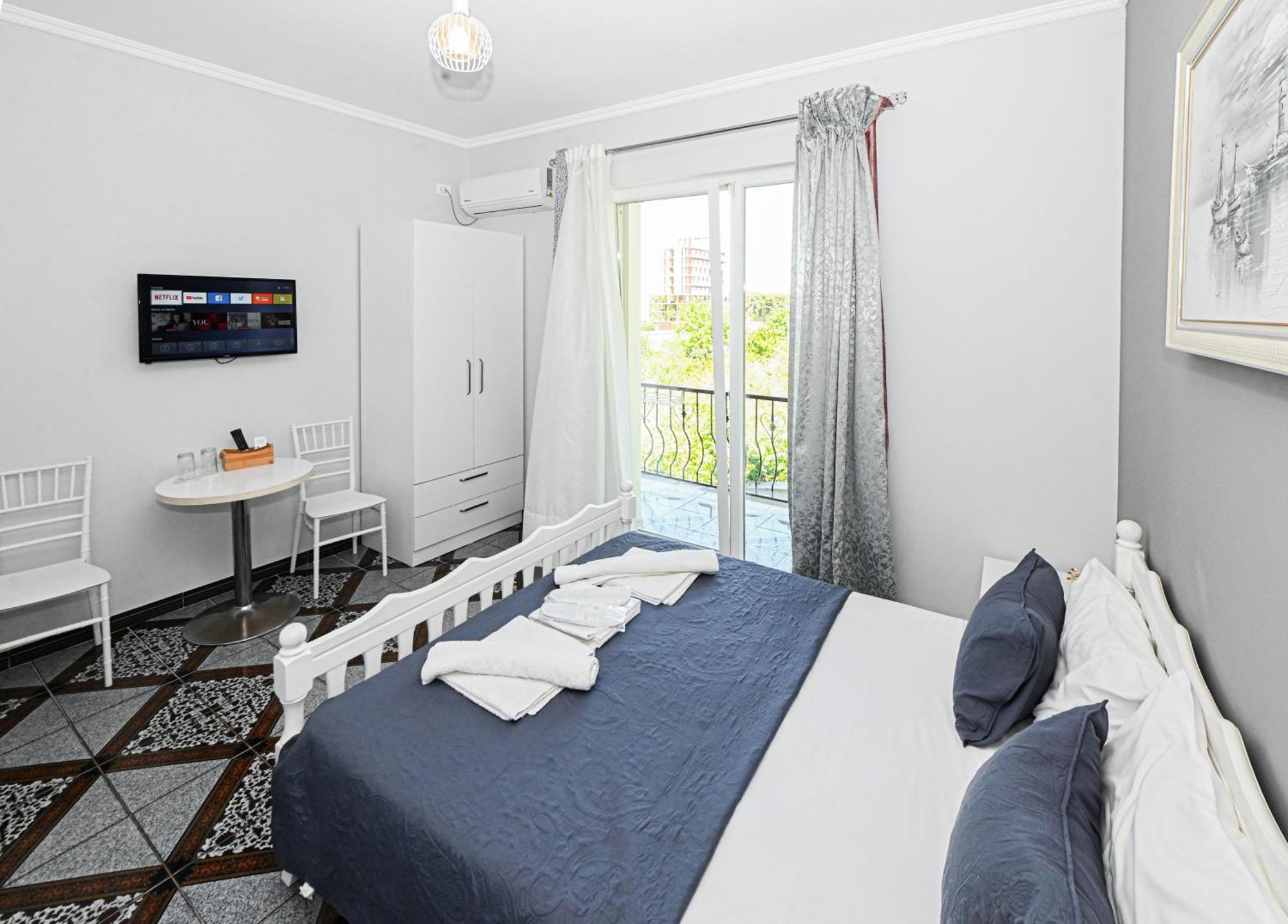 Hotel Fama Škalngur Dış mekan fotoğraf