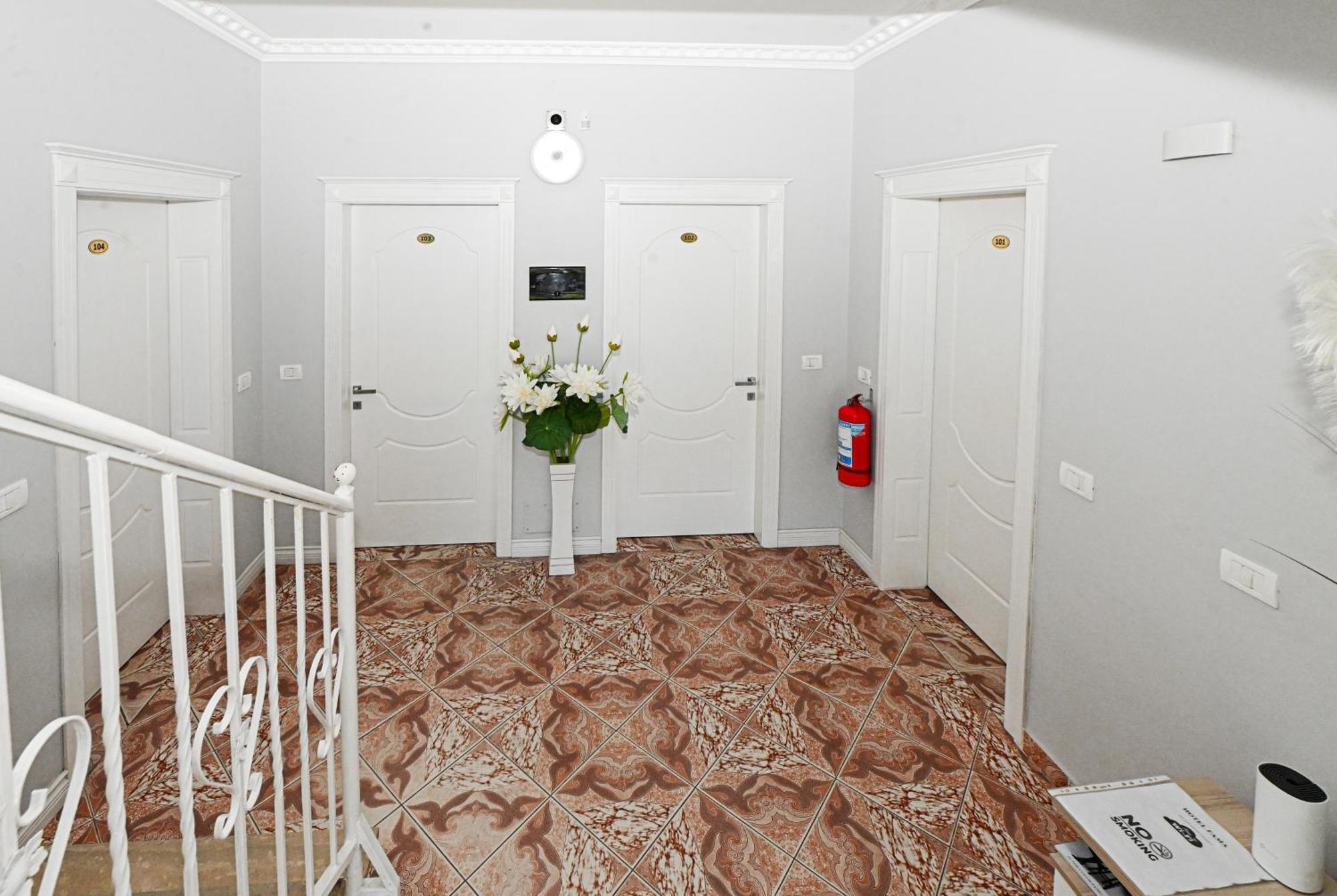 Hotel Fama Škalngur Dış mekan fotoğraf